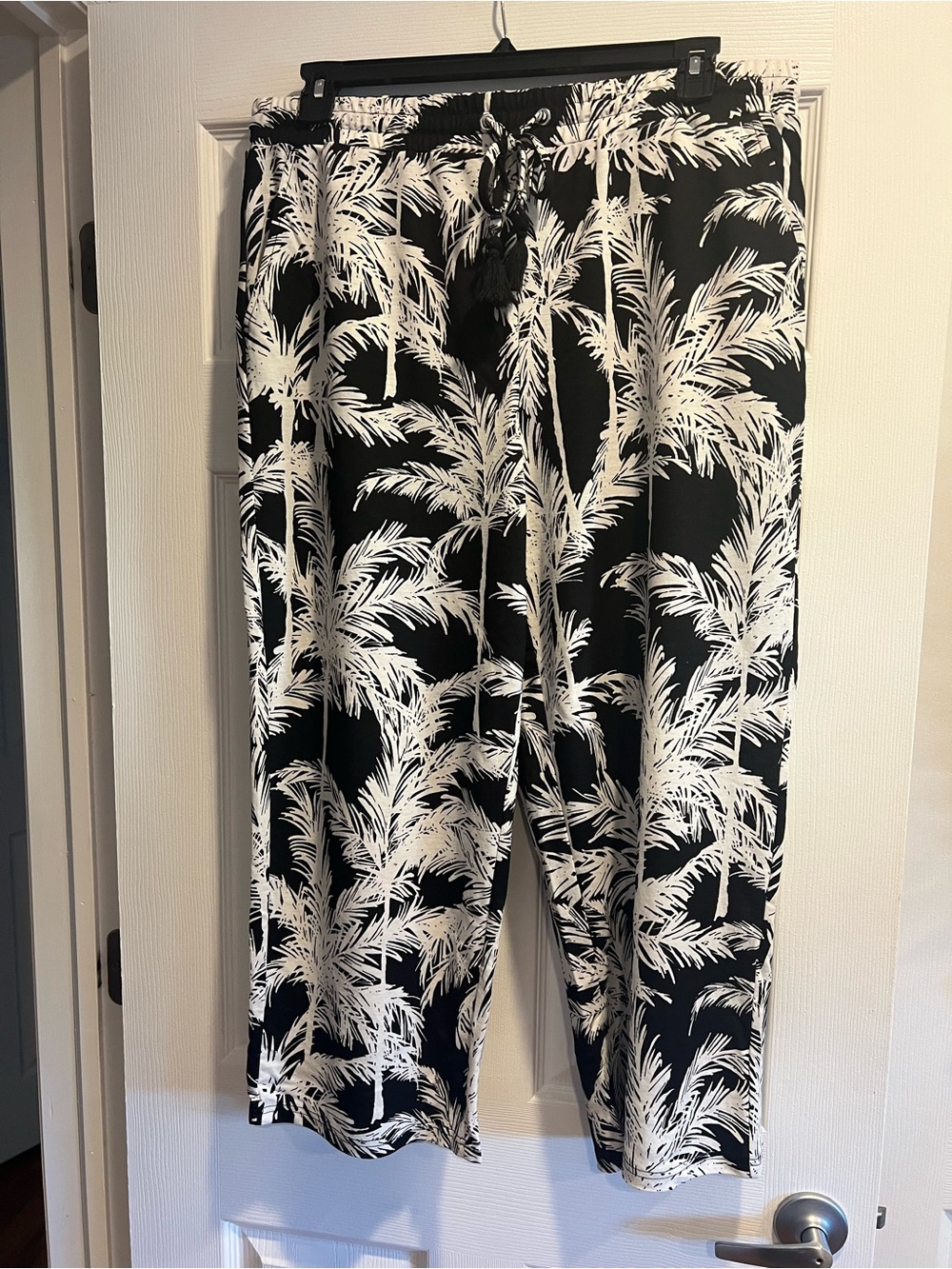 Belle by Kim Gravel Black & White Palm Print Joggers